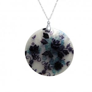 Gemshine - Damen - Halskette - Anhänger - Medaillon - Perlmutt - FLOWERS - 925 Silber - Schwarz Blau - 5 cm