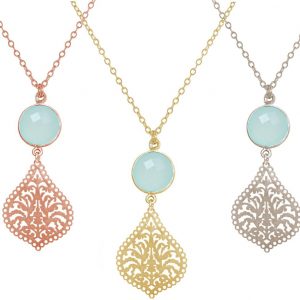GEMSHINE Halskette mit Mandala und Chalcedon Edelstein. Anhänger aus Silber, vergoldet oder rose an 45cm Kette. Made in Madrid / Spanien. Im edlen Etui