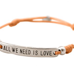 Gemshine - Damen - Armband - Gravur - ALL WE NEED IS LOVE - Silber - Hellkoralle - Rose