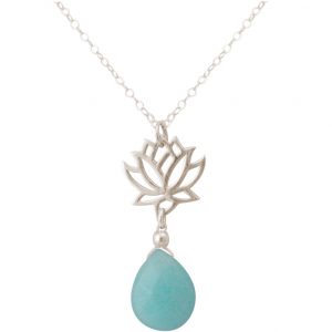 GEMSHINE Damenhalskette aus 925 Silber mit YOGA Lotusblume und Türkis Tropfen. Edelstein hervorragender Qualität und Farbe. Made in Madrid / Spanien. Im eleganten Schmucketui mit Geschenkverpackung