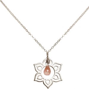 GEMSHINE Damenhalskette aus 925 Silber mit YOGA Lotusblume und Rosenquarz. Edelstein hervorragender Qualität und Farbe. Made in Madrid / Spanien. Im eleganten Schmucketui mit Geschenkverpackung.